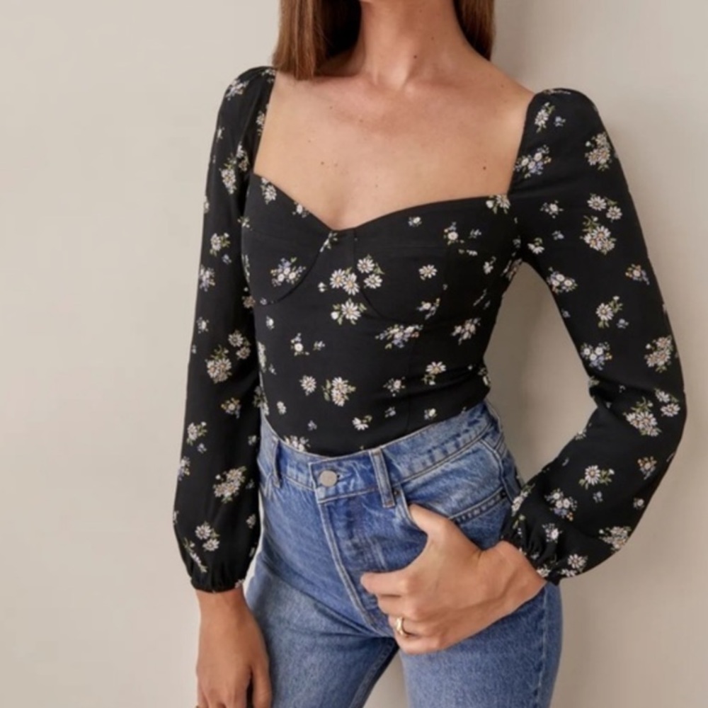 NWOT Reformation Reign Top Daisy Black